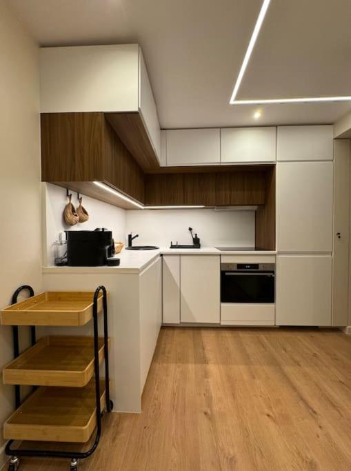 Le Cocon Des Sablons - Tour Eiffel Champs Elysees Apartment *