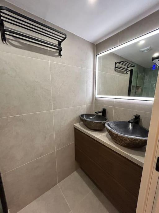 Le Cocon Des Sablons - Tour Eiffel Champs Elysees Apartment *
